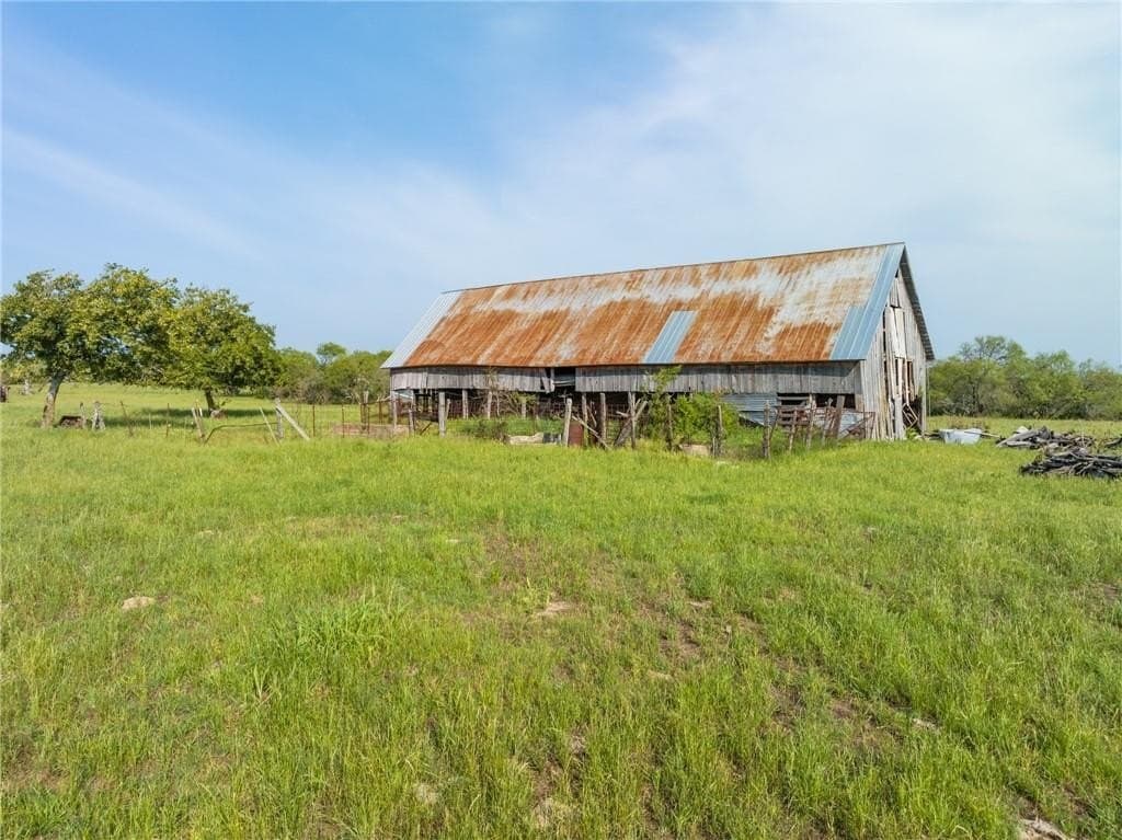 159.76 acres in McLennan County - photo 67