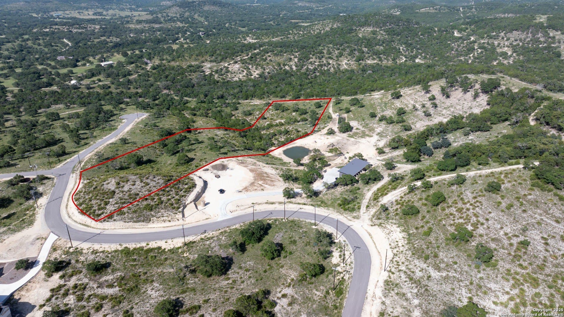 6.01 acres in Bandera County - photo 2