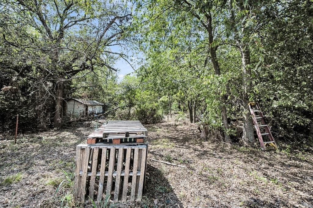 5.1 acres in Ellis County - photo 22