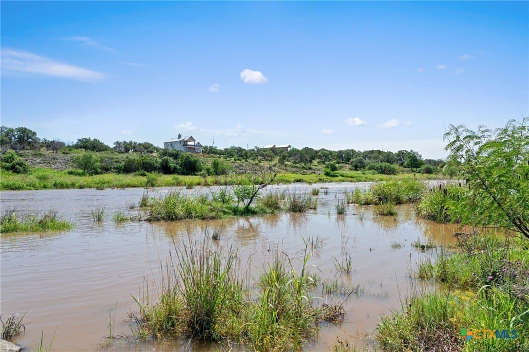 25 acres in Blanco County - photo 8