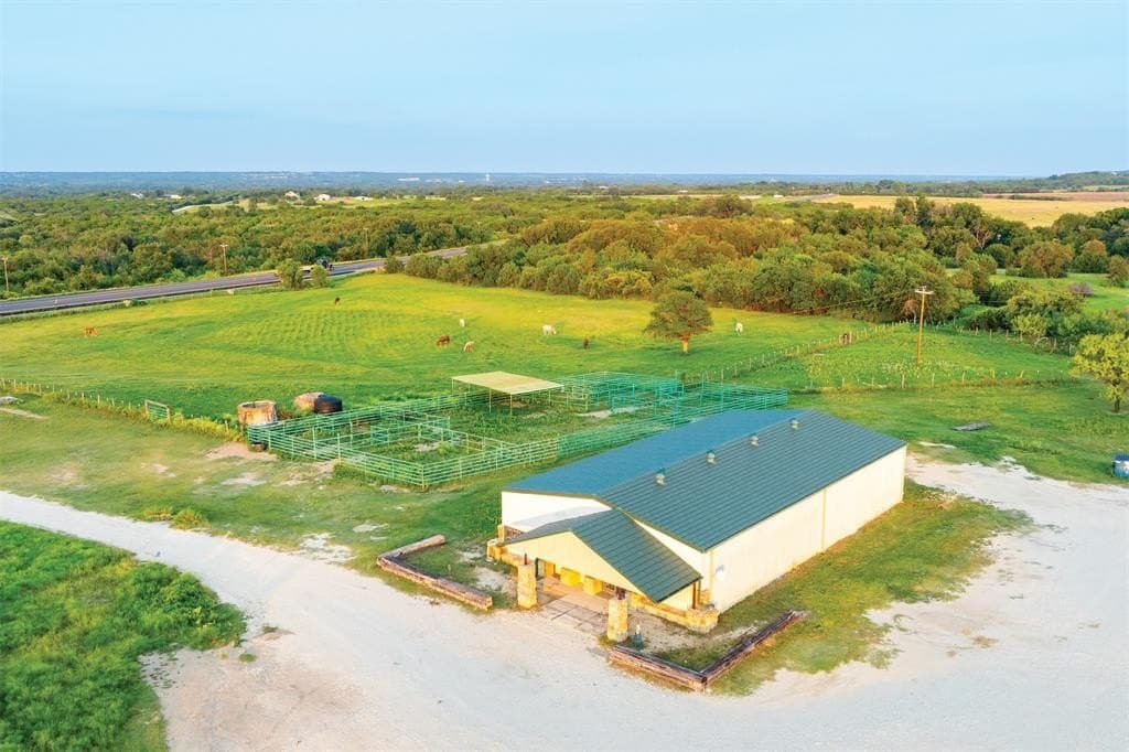 190.06 acres in Bosque County - photo 5