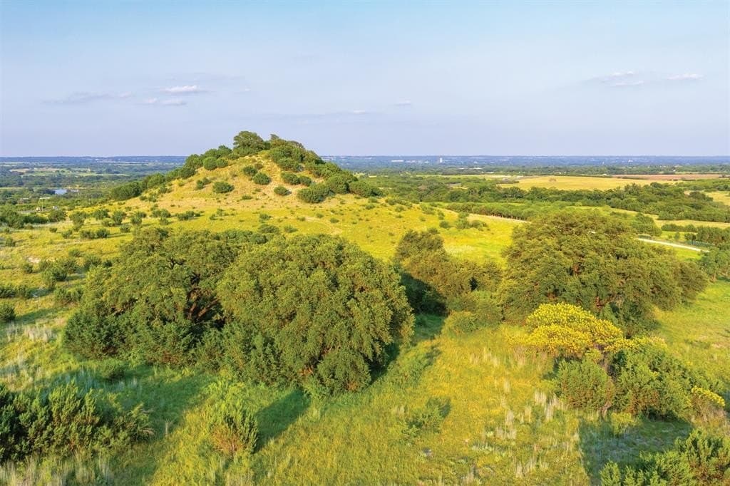 190.06 acres in Bosque County - photo 9
