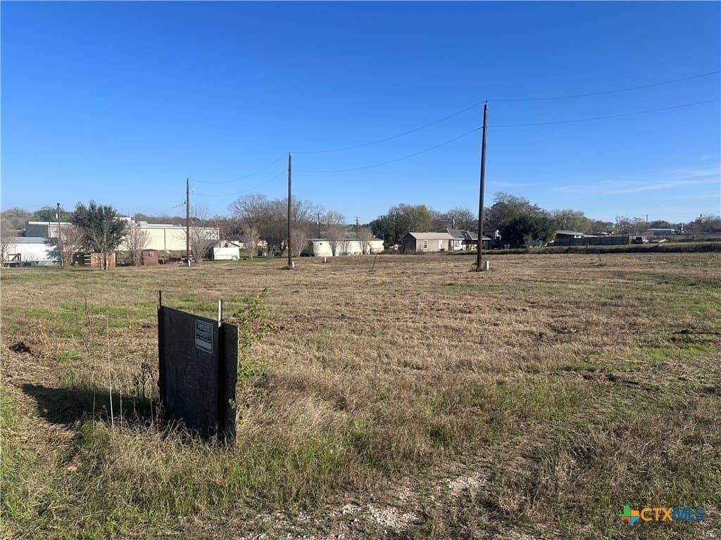 1.3 acres in Wilson County - photo 2