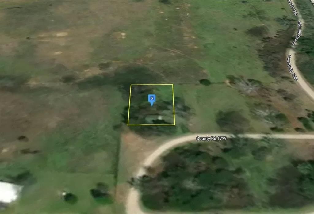 0.32 acres in Wise County - photo 2