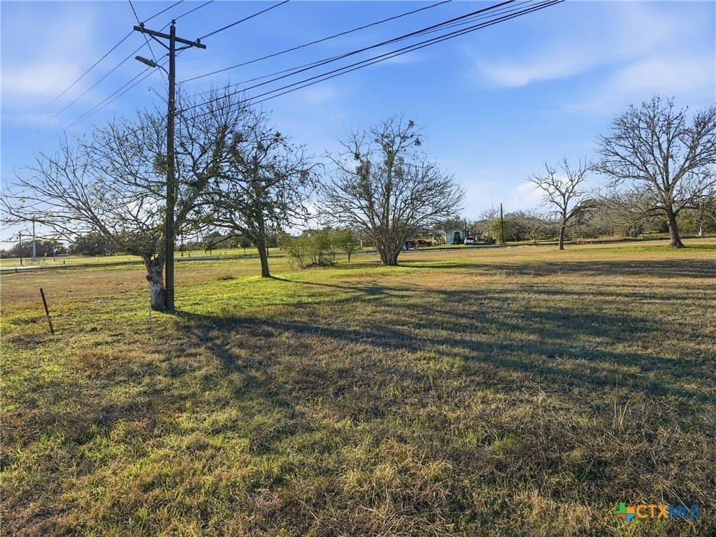 0.17 acres in DeWitt County - photo 7