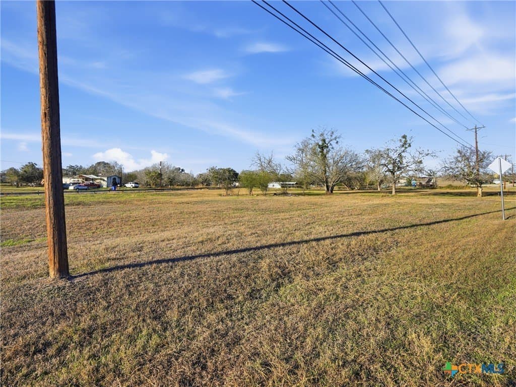 0.17 acres in DeWitt County - photo 6