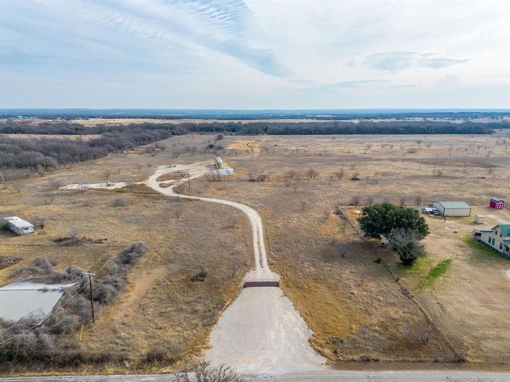 177.33 acres in Wise County - photo 8