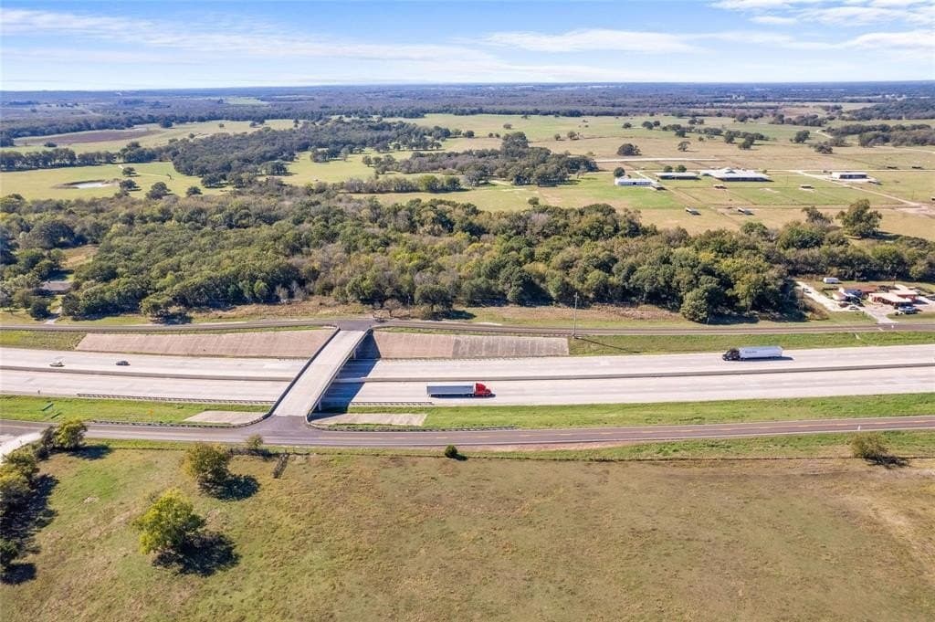 8.93 acres in Navarro County - photo 3