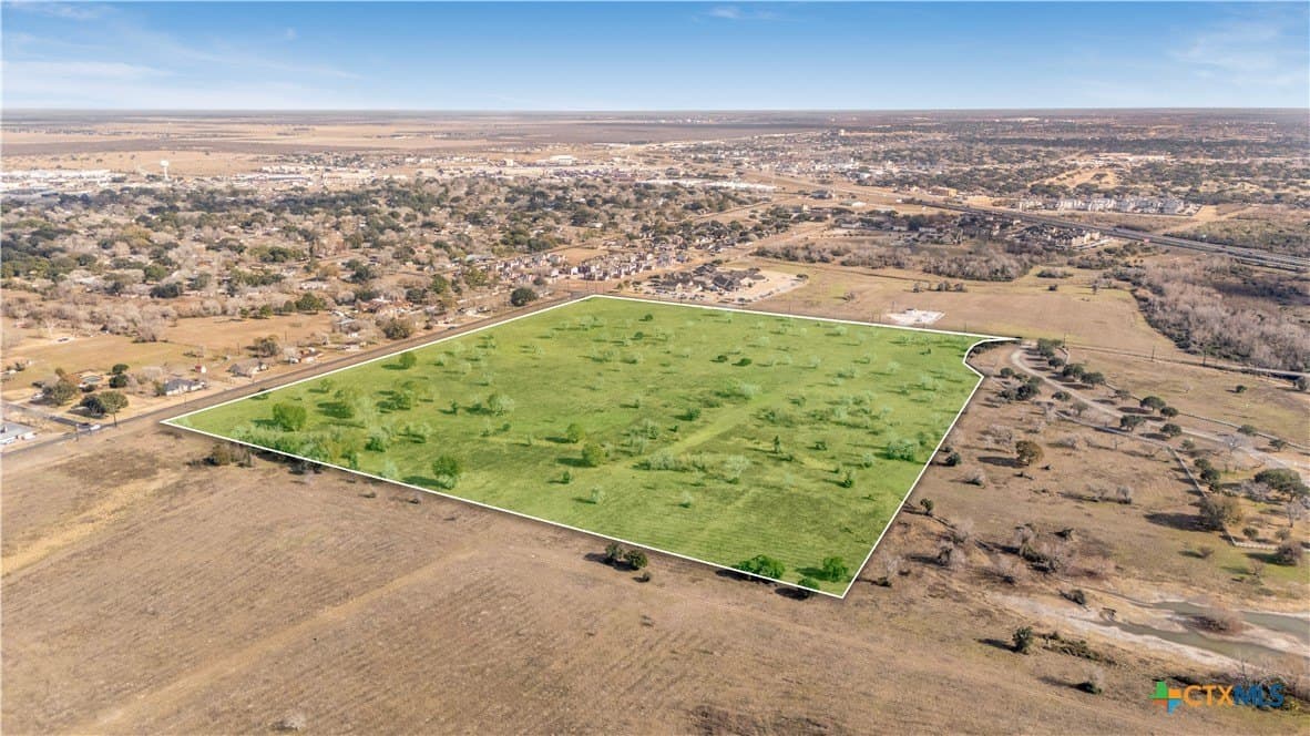 42 acres in Victoria County - photo 11