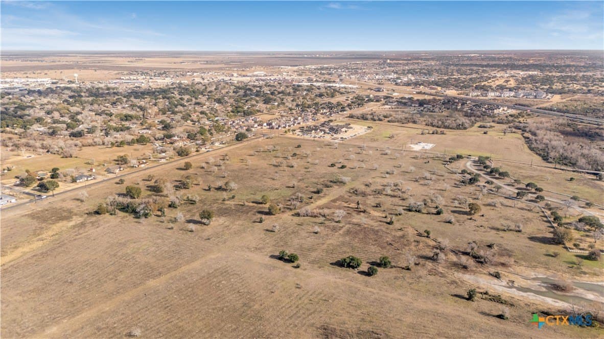 42 acres in Victoria County - photo 10
