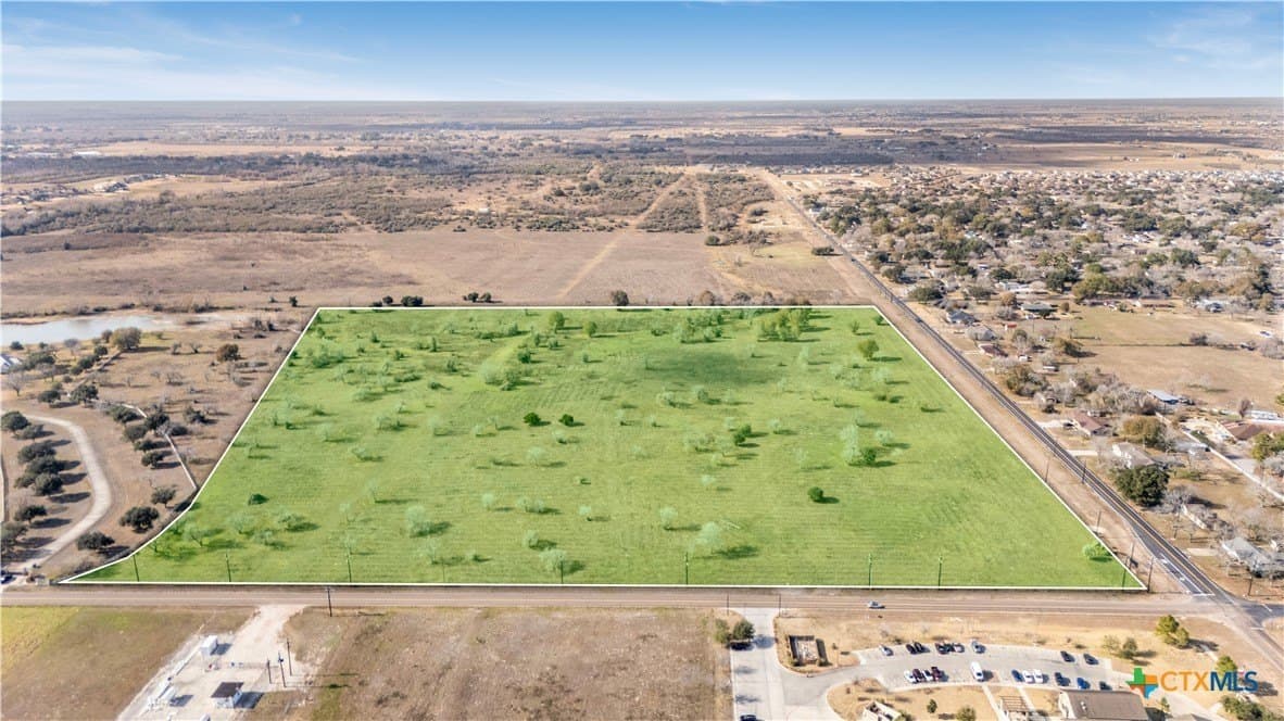 42 acres in Victoria County - photo 5