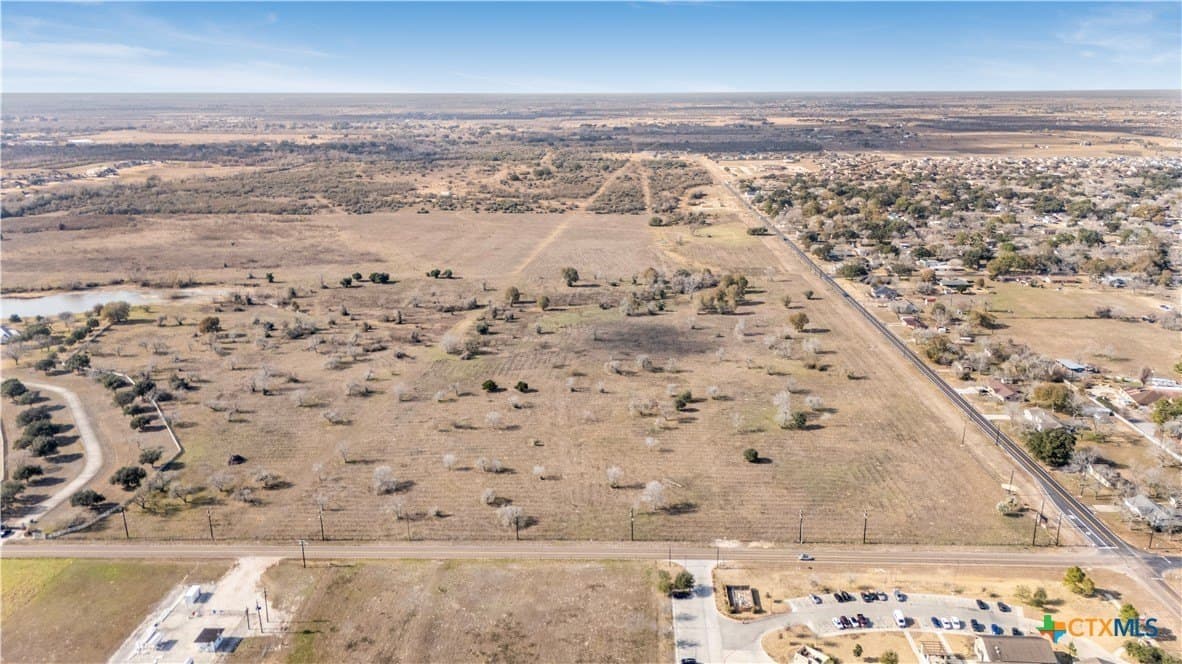 42 acres in Victoria County - photo 4
