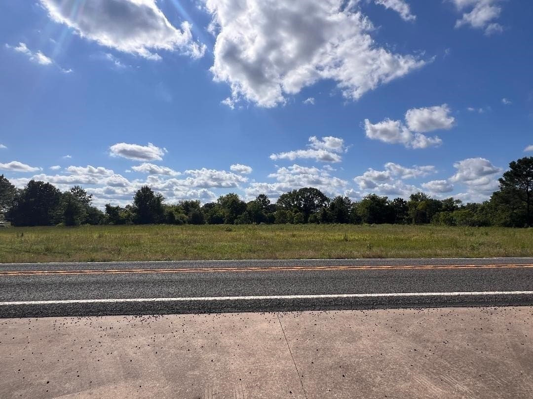 5.42 acres in Gregg County - photo 4