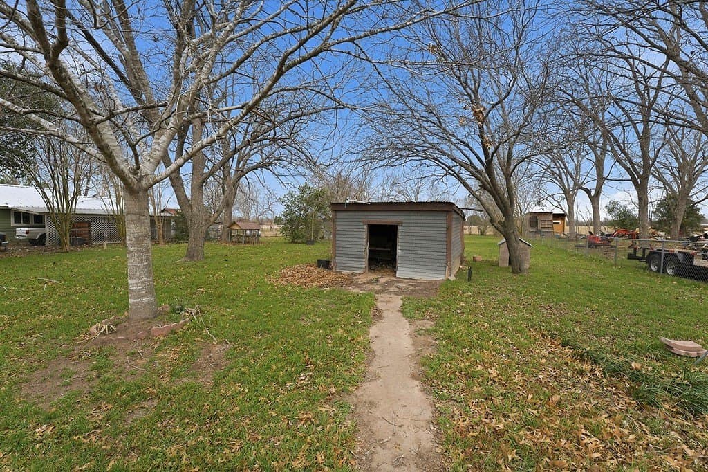 0.45 acres in Fayette County - photo 12