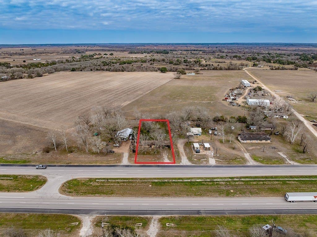 0.45 acres in Fayette County - photo 2