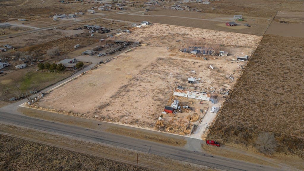 7.68 acres in Gaines County - photo 8
