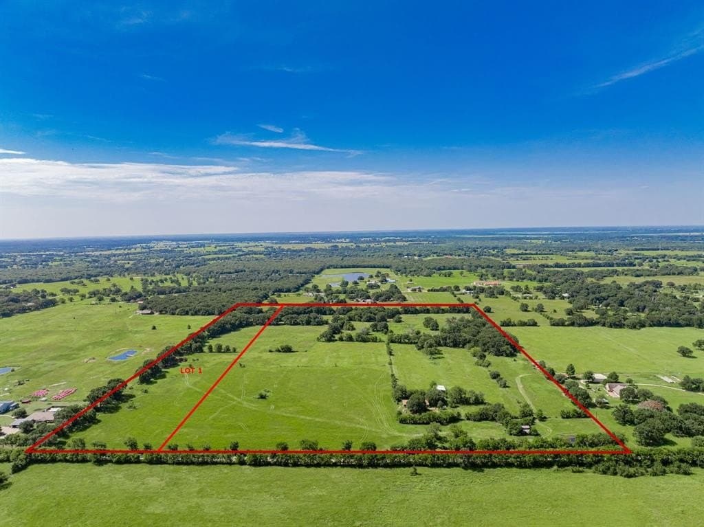 10.01 acres in Kaufman County - photo 2