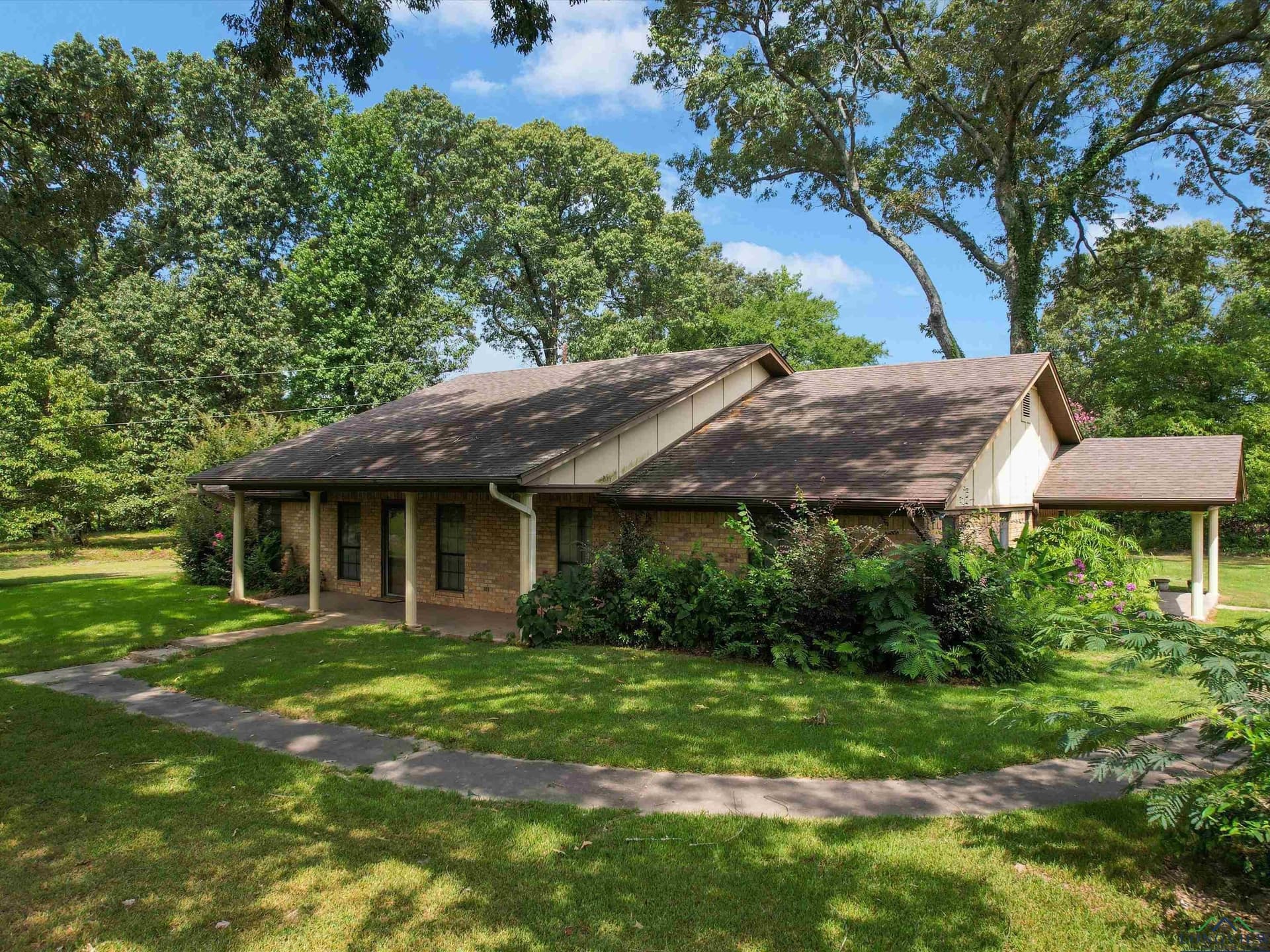 115 COUNTY ROAD 2110