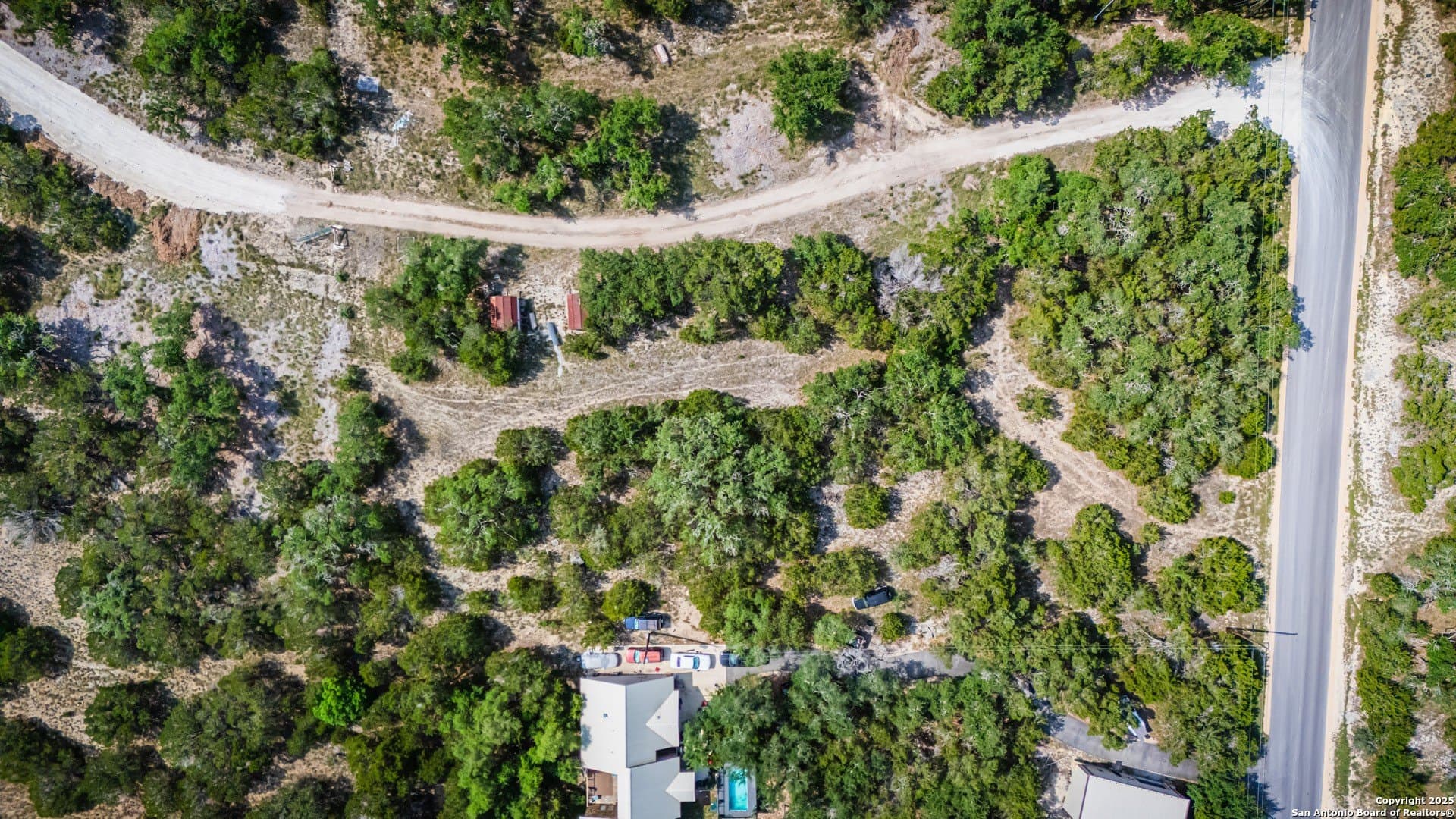 0.96 acres in Comal County - photo 4