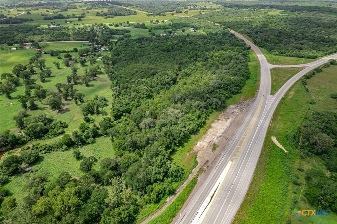 33.13 acres in DeWitt County - photo 6