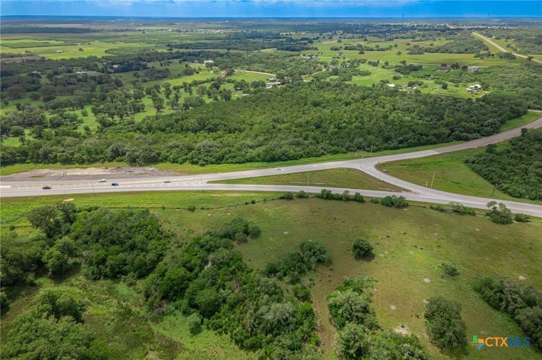 33.13 acres in DeWitt County - photo 11