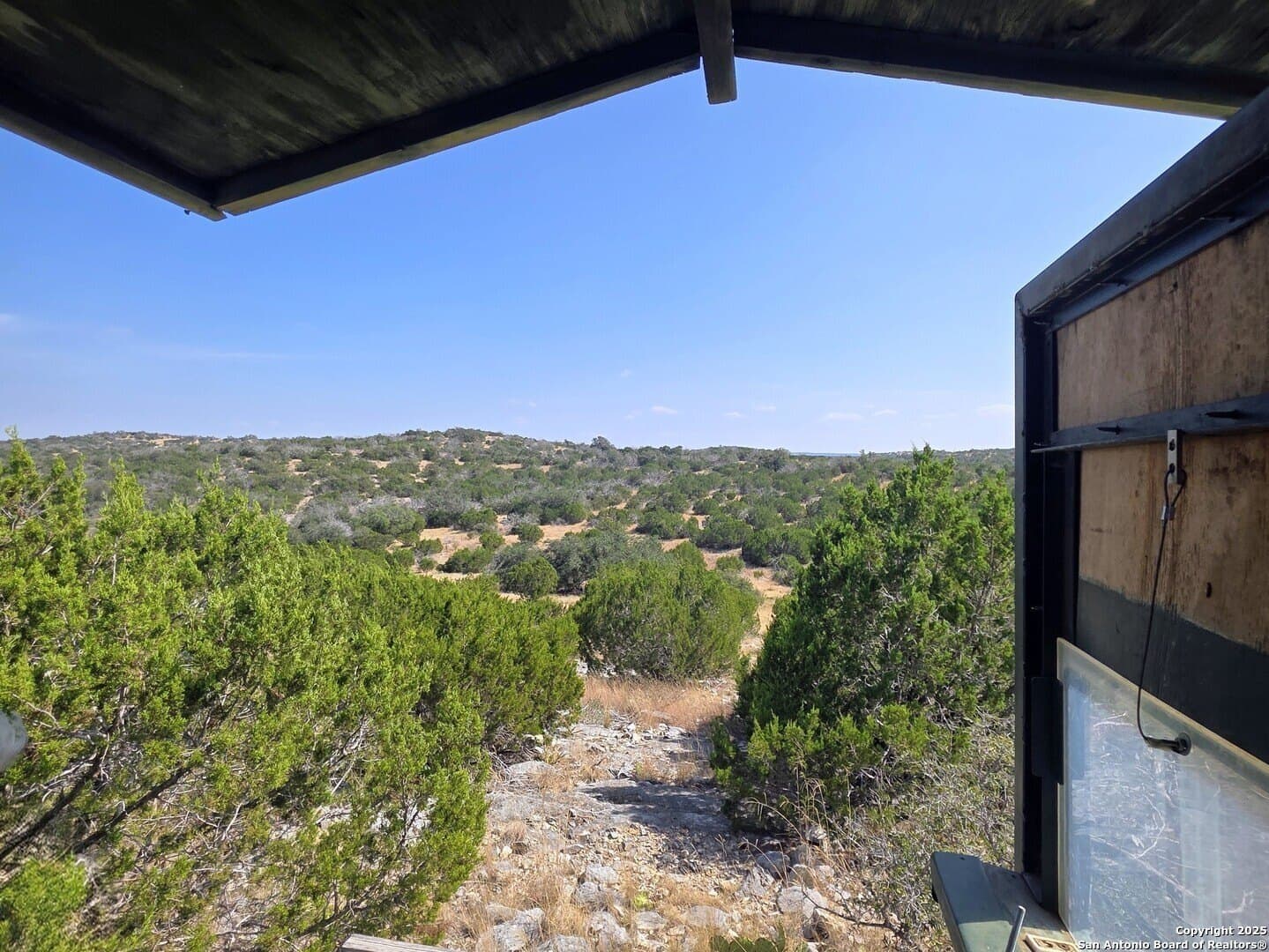 72.54 acres in Edwards County - photo 9