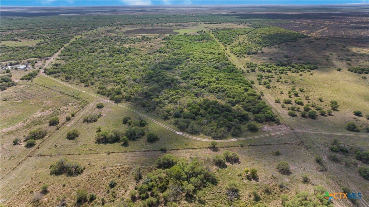 535 acres in Refugio County - photo 3