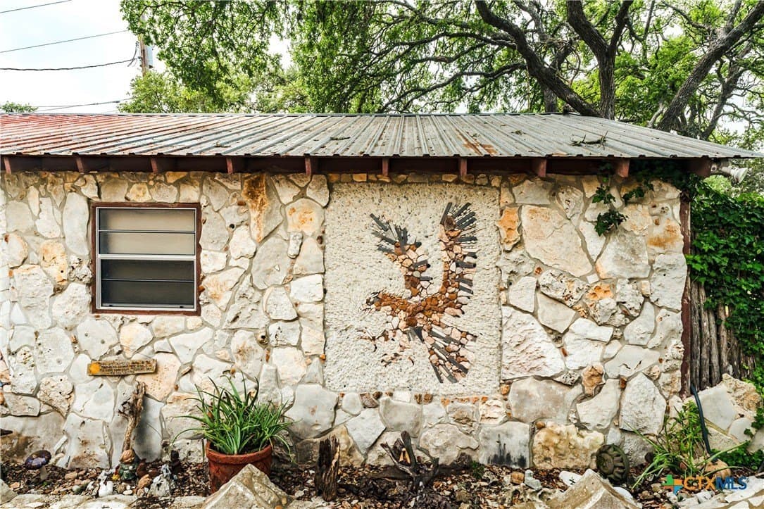 20 acres in Hays County - photo 35
