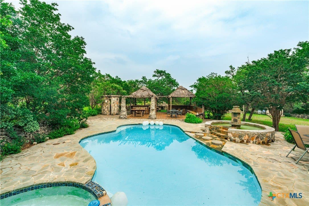 20 acres in Hays County - photo 25