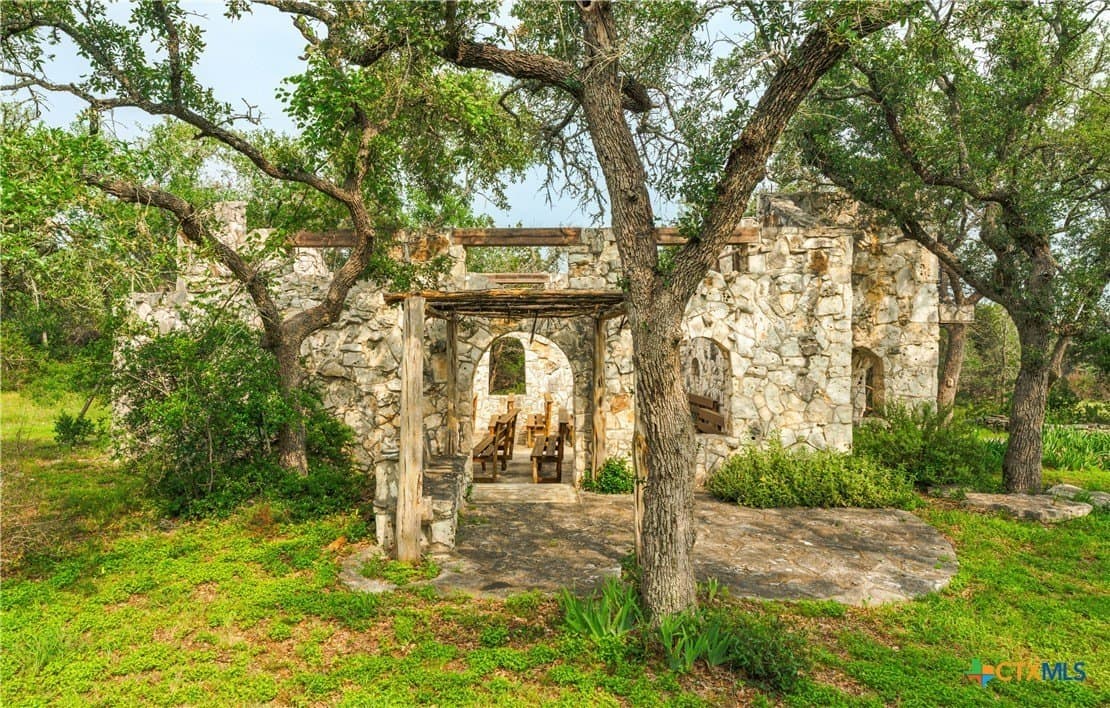 20 acres in Hays County - photo 28