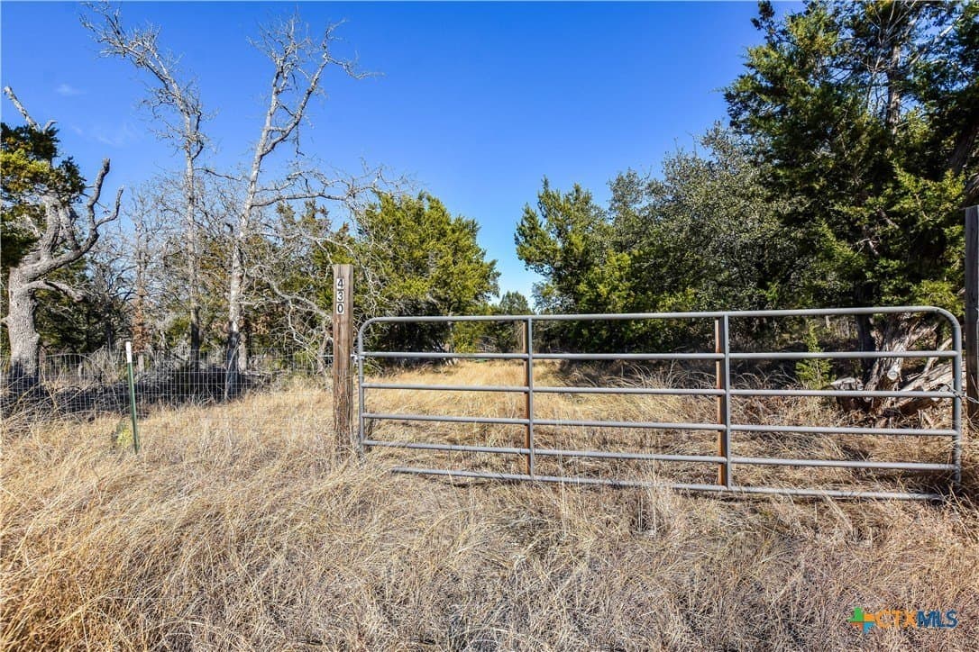 2.16 acres in Williamson County - photo 3