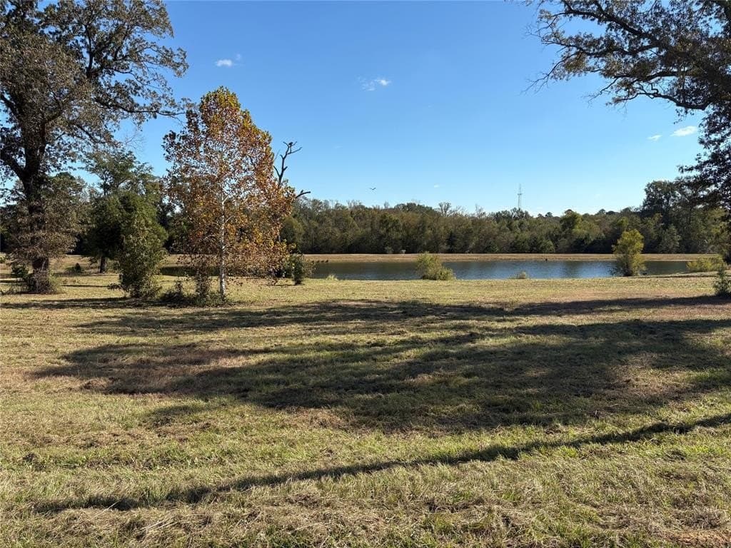 17.92 acres in Gregg County - photo 5
