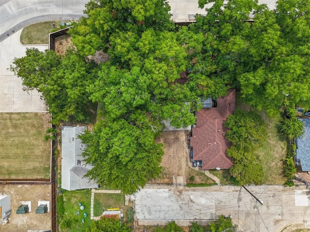 0.1 acres in Dallas County - photo 2