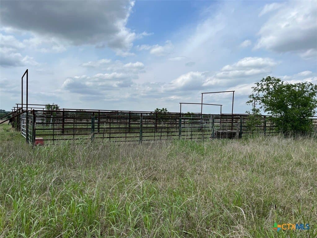 521.03 acres in Coryell County - photo 12