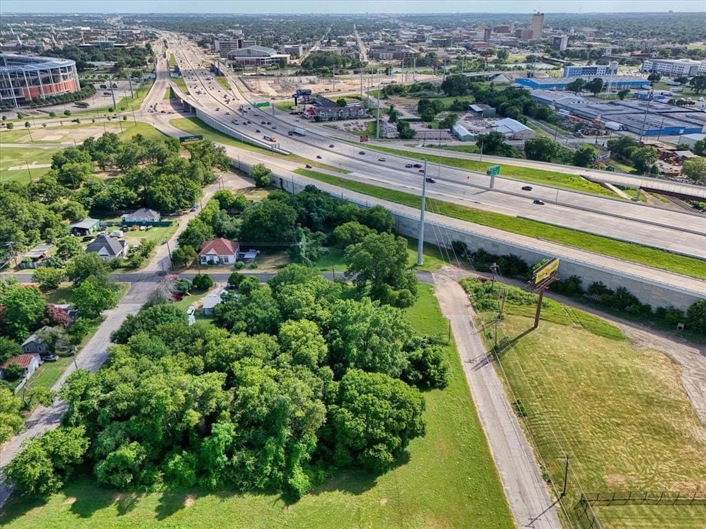 0.39 acres in McLennan County - photo 4