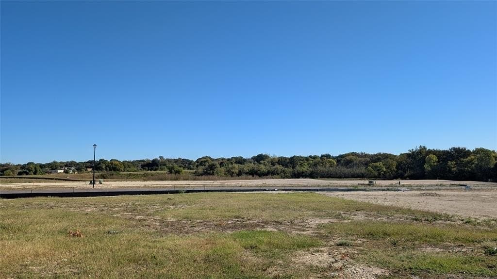1.12 acres in McLennan County - photo 4