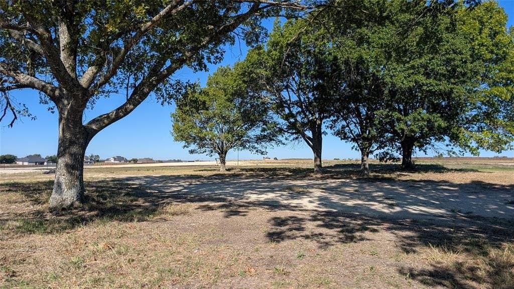 1.12 acres in McLennan County - photo 2