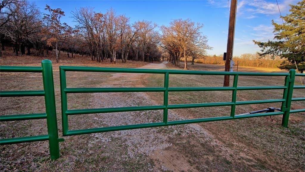 114.44 acres in Montague County - photo 3