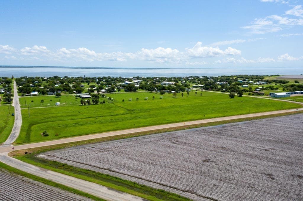 0.59 acres in Refugio County - photo 4