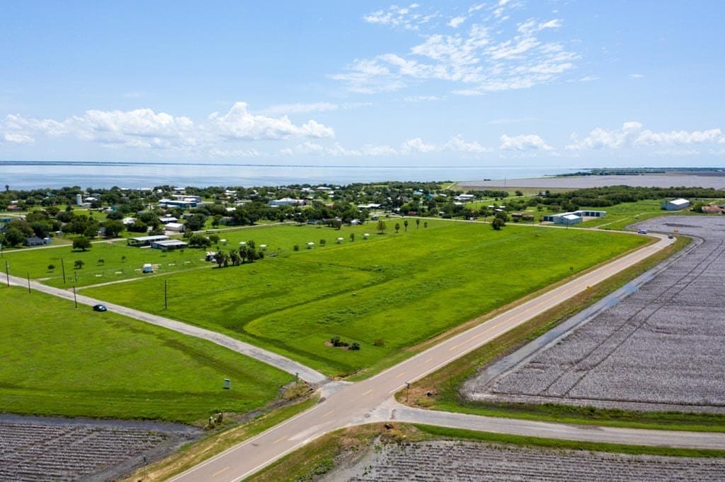 0.59 acres in Refugio County - photo 2