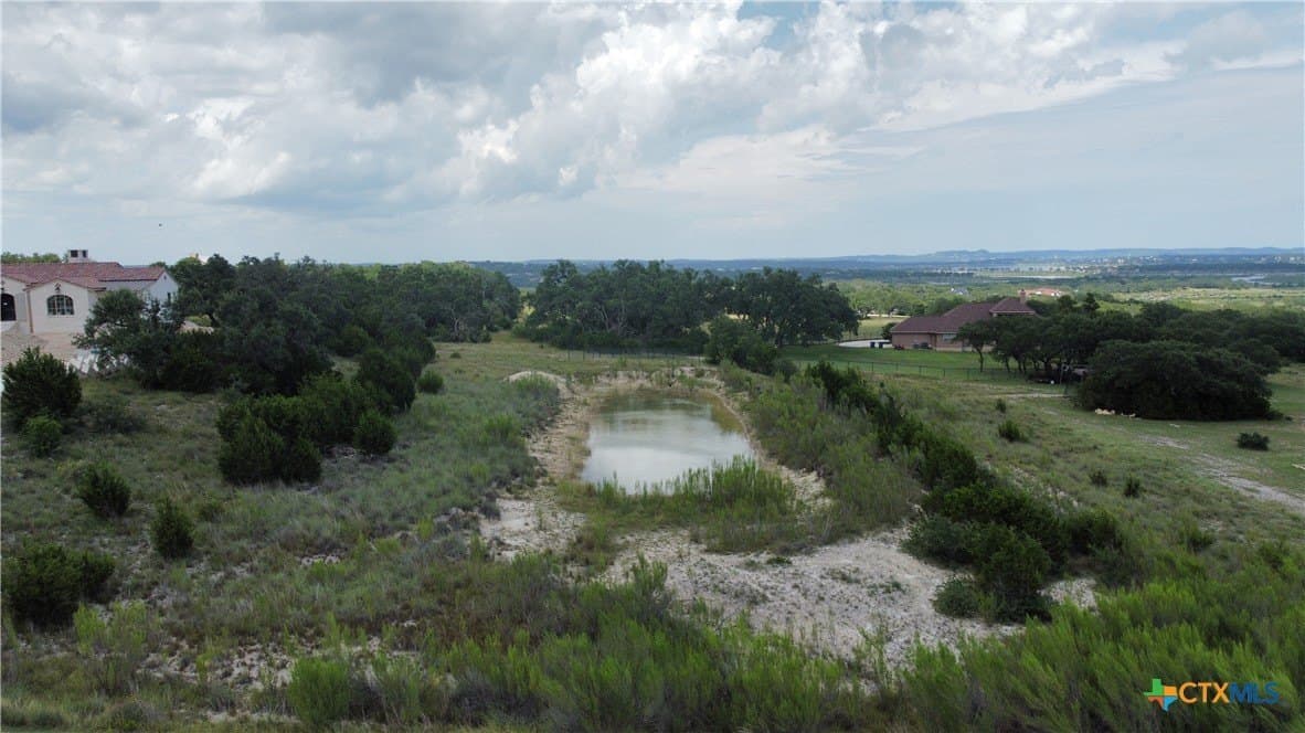 2.15 acres in Comal County - photo 3