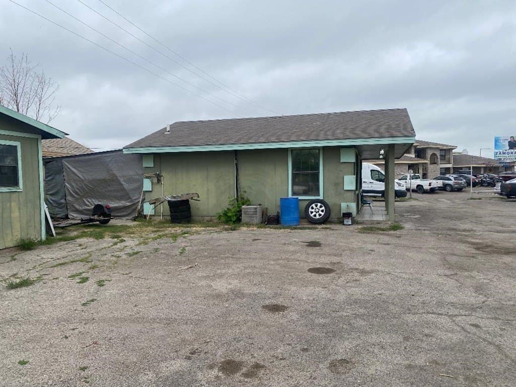 8,232 acres in Maverick County - photo 4