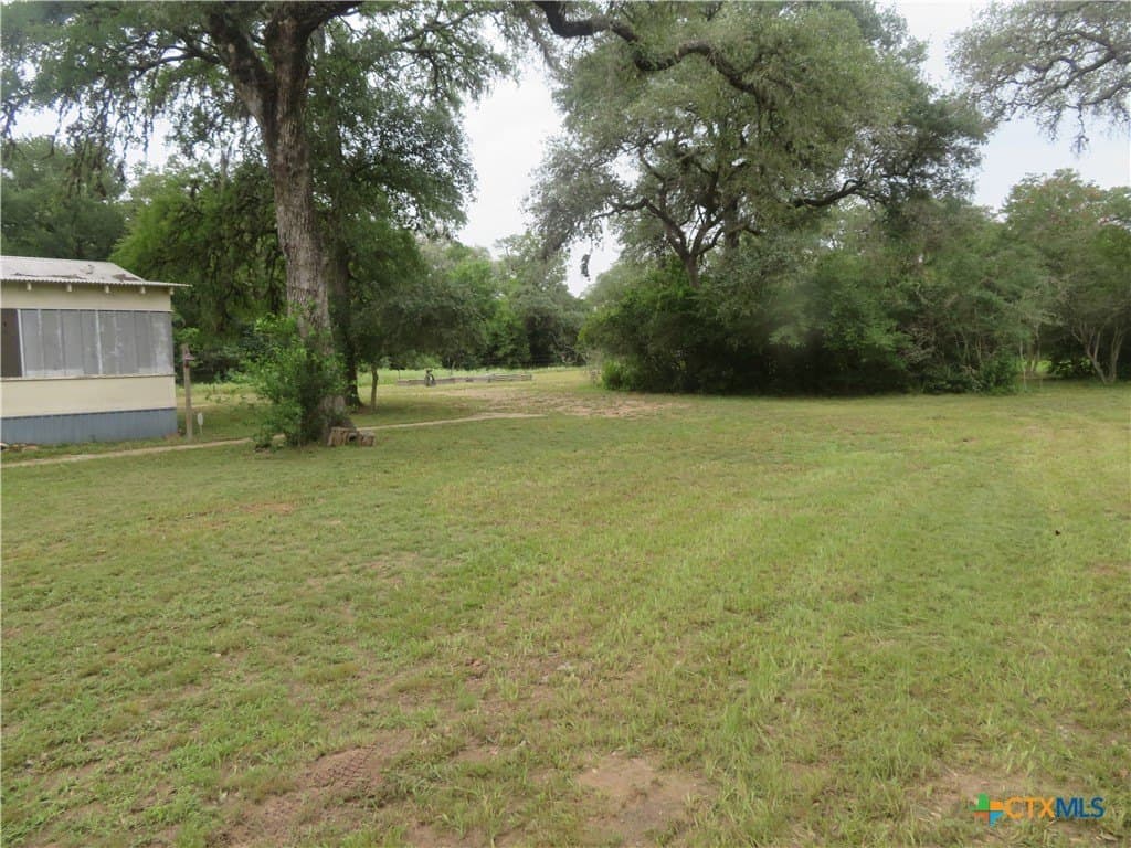 61.16 acres in Lavaca County - photo 10