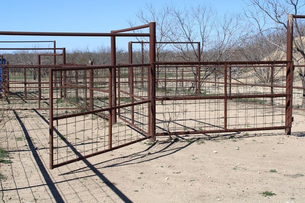 191.16 acres in Runnels County - photo 5