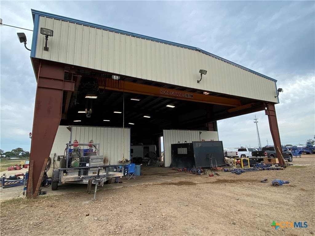 14 acres in Victoria County - photo 10