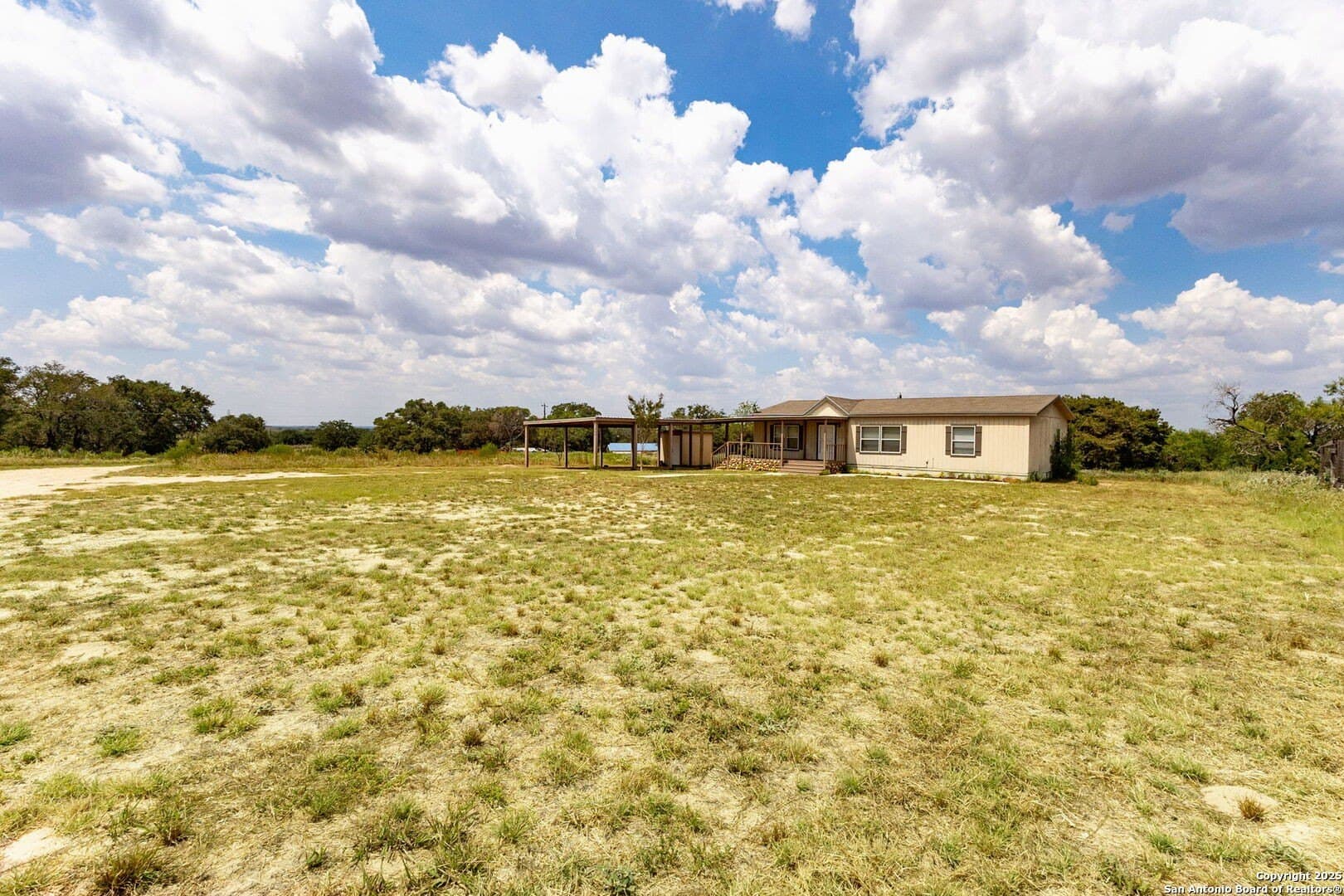 10 acres in Guadalupe County - photo 2
