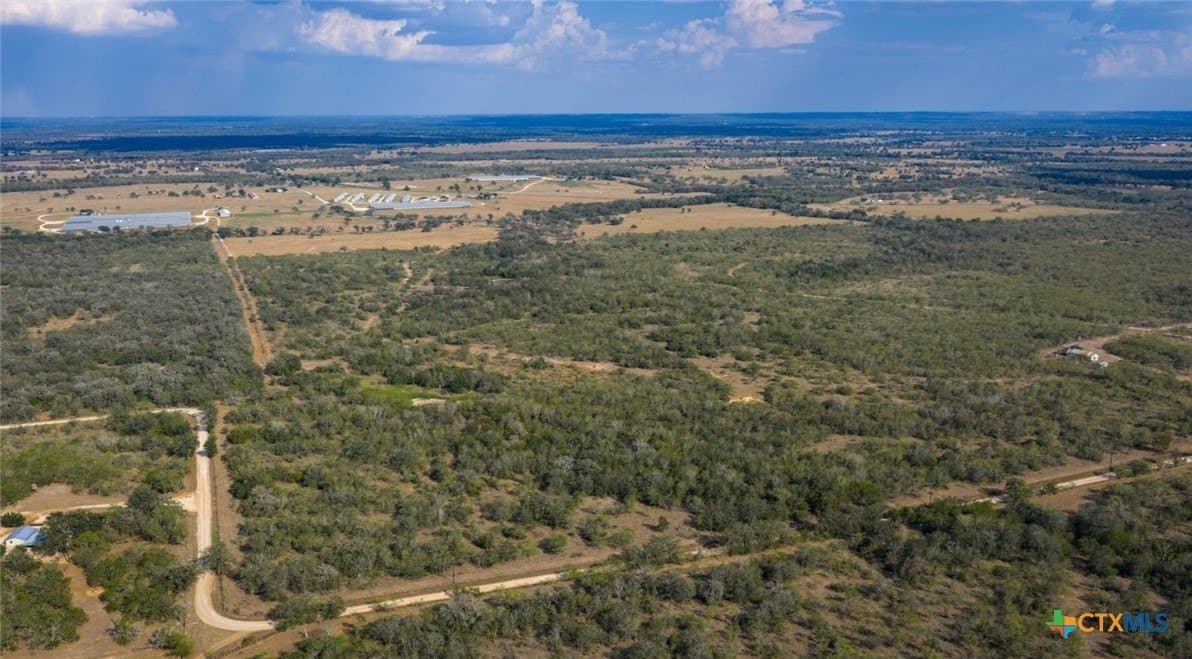 314 acres in Gonzales County - photo 2