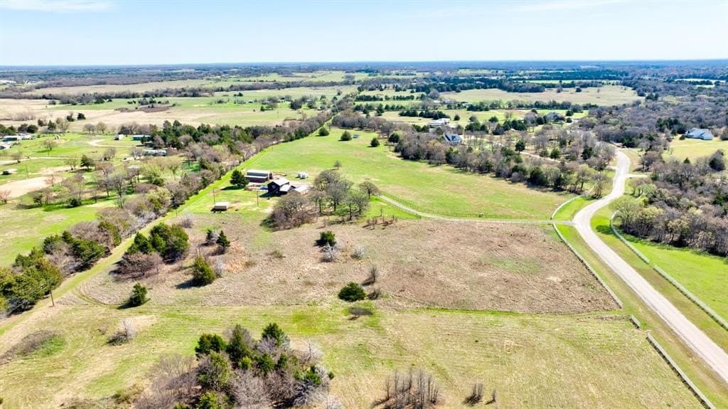 4.69 acres in Cooke County - photo 8