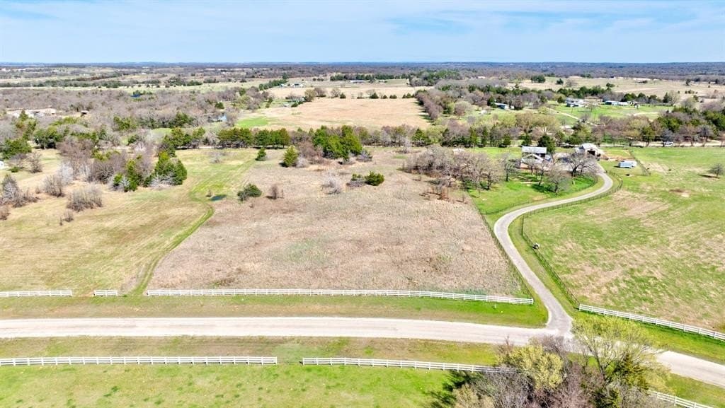 4.69 acres in Cooke County - photo 15