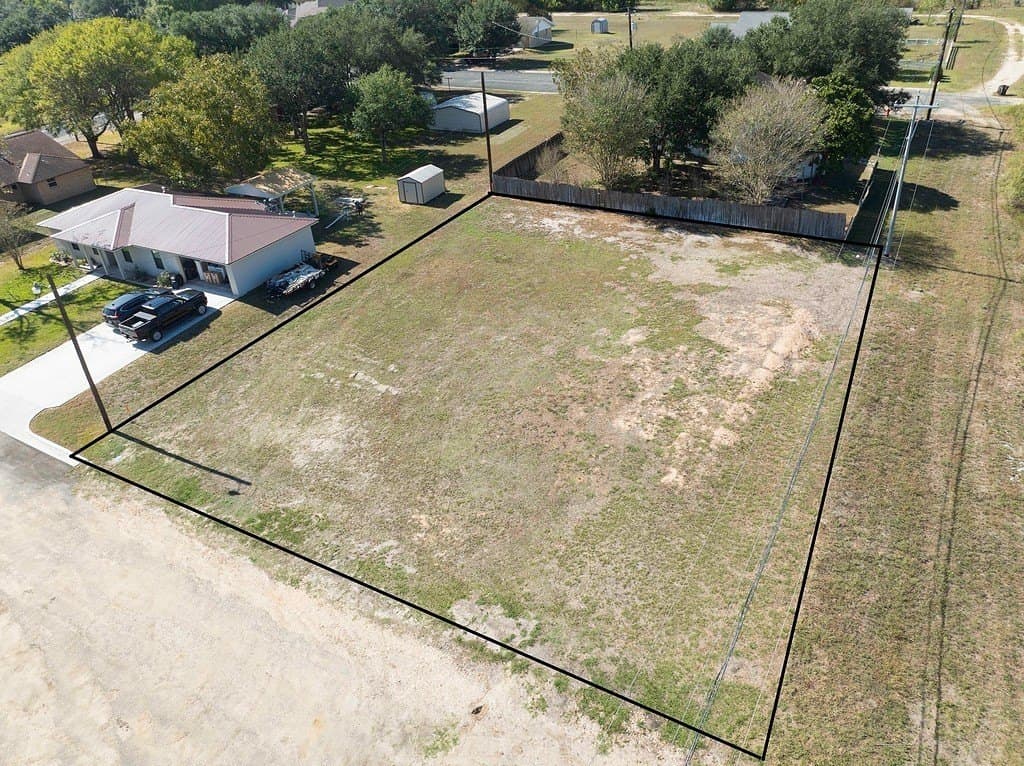 0.27 acres in Fayette County - photo 2